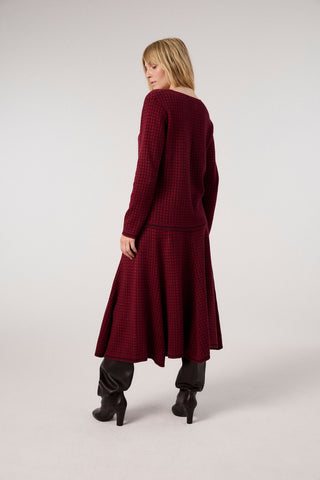 Sustainable jacquard sweater with abstract leaf motif