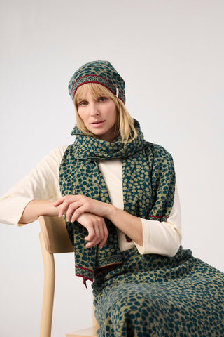 Jacquard scarf with drop pattern (GOTS-certified)