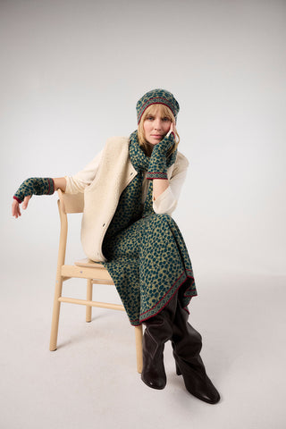 Organic cotton wrist warmers – drop pattern in jacquard knit