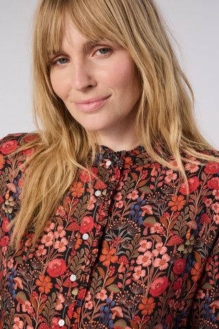 Blouse – made of LENZING™ ECOVERO™ viscose with floral print