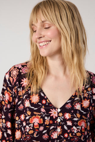 Blouse – made from LENZING™ ECOVERO™ viscose