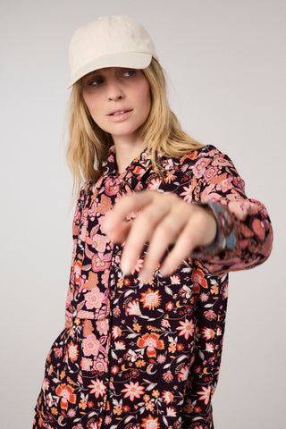 Pussy bow blouse – made from sustainable viscose with a floral print