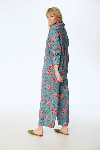 Bluse aus Modal in Türkis/Koralle mit floralem Print